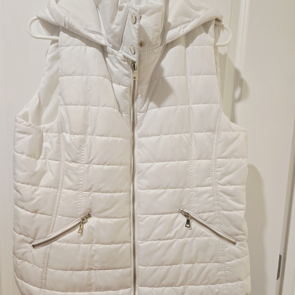 New York & Company White Quilted Vest with Hood